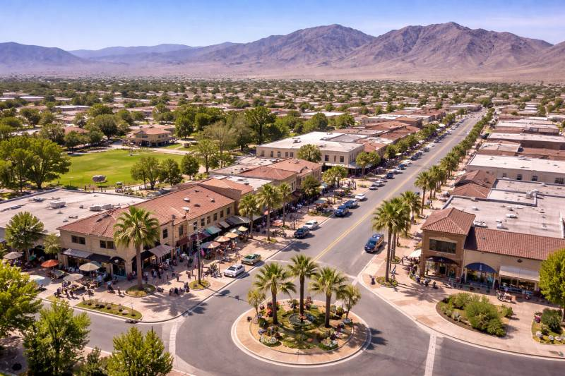 Apple Valley, California residential community